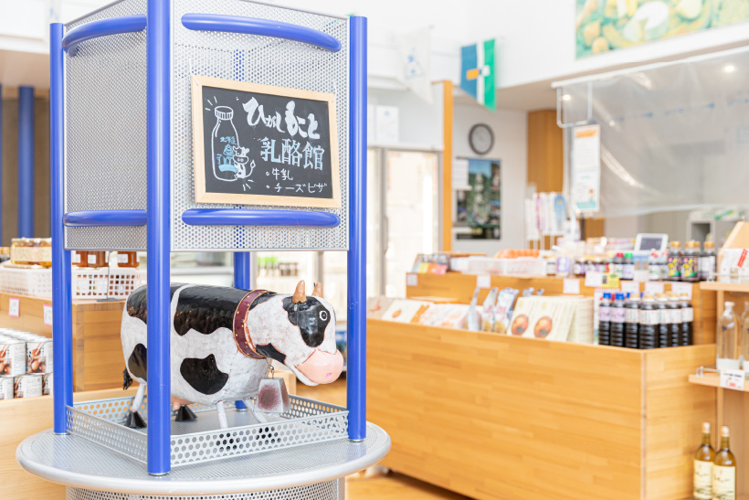 ひがしもこと乳酪館では、地元の特産品も購入できる